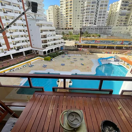 Laukamao Da Rocha Apartment