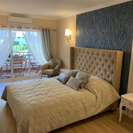 Laukamao Da Rocha Apartment
